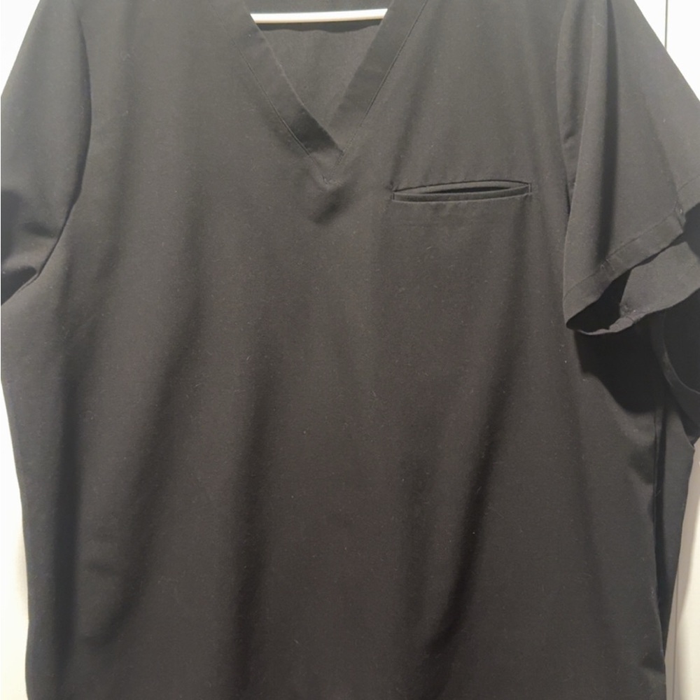 Mandala one pocket scrub top